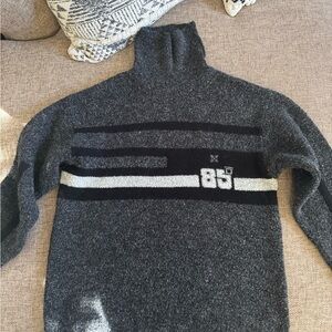 Oxbow medium Gray Turtleneck Sweater